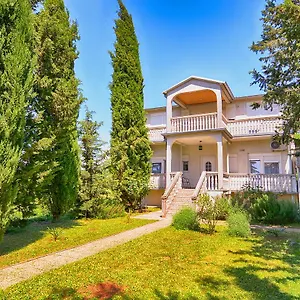 Bozo 1631 Apartment Fažana
